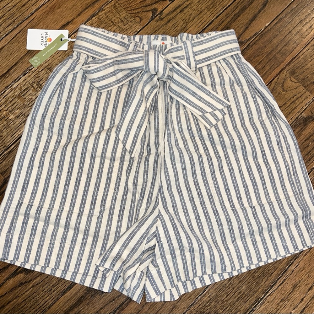 MARINE LAYER NWT‎ Karleigh Belted Striped Shorts X-Small India Ink And White